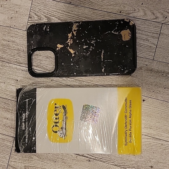 NWT Otter Box‎ For IPhone 13 - Picture 1 of 3